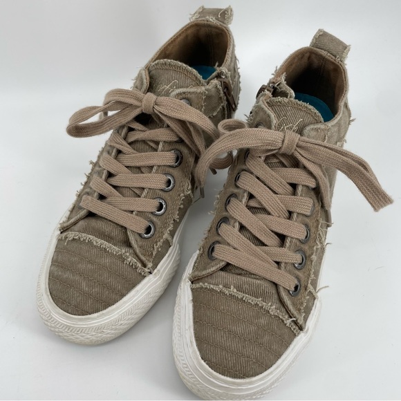 Blowfish Malibu Melondrop Lace-Up Sneaker Taupe Smoked Twill 6 - Picture 3 of 8